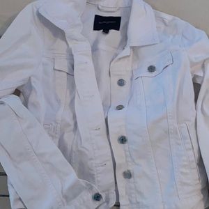 Everyone needs a white jean jacket!